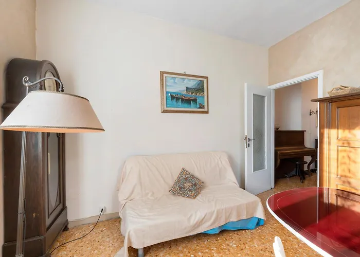 Next To 5 Terre Apartment