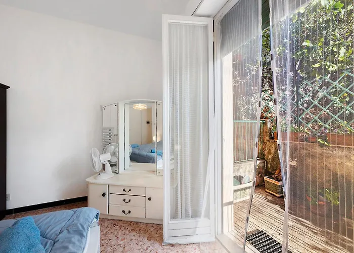 Next To 5 Terre Бонассола