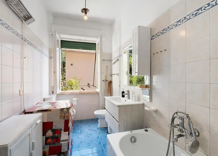 Next To 5 Terre Бонассола